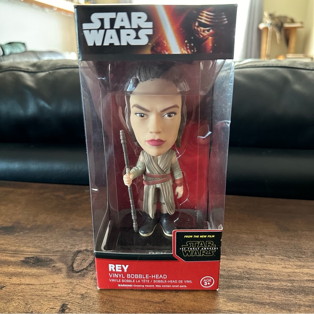Star Wars The Force Awakens Rey Vinyl Bobble Head, Disney